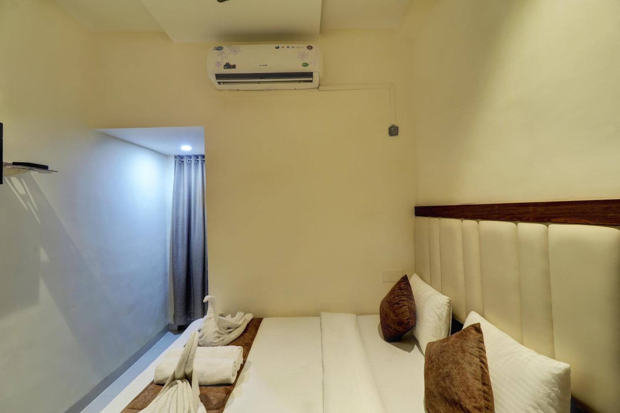 New Parimeet Residency Hotell Navi Mumbai Exteriör bild