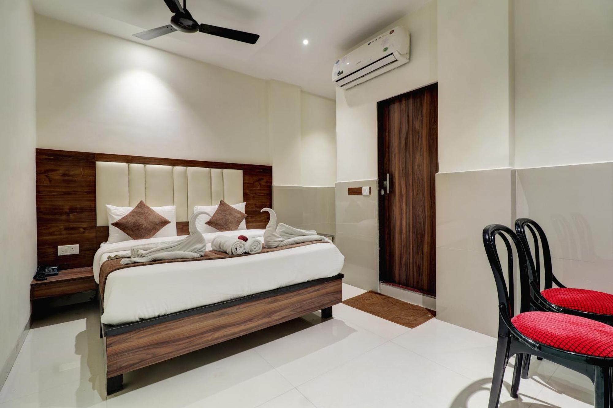 New Parimeet Residency Hotell Navi Mumbai Exteriör bild